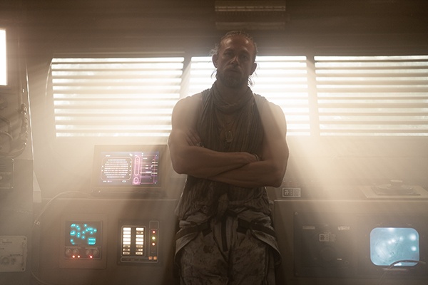 Netflix, Rebel Moon'un ilk görsellerini paylaştı