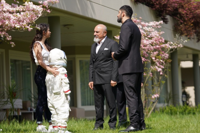 "Adım Farah" yeni bölümünden fotoğraflar geldi!
