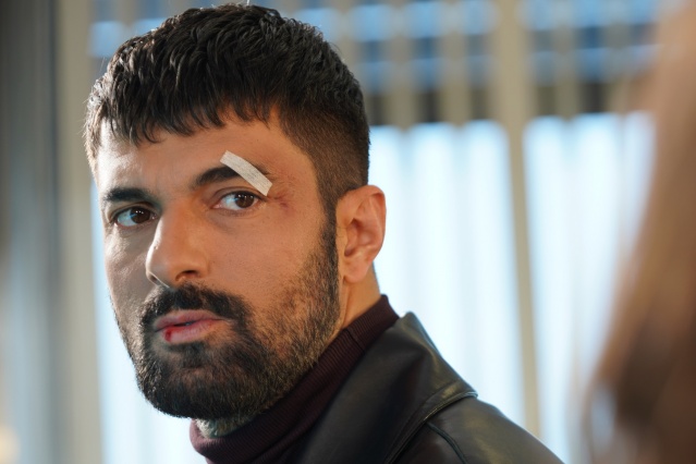 "Adım Farah" yeni bölümünden fotoğraflar paylaşıldı!