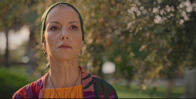 Aslı Enver ve Mehmet Günsür dizisi Arayış'tan yeni kareler geldi