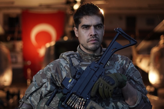 "Al Sancak" dizisinden ilk kareler paylaşıldı